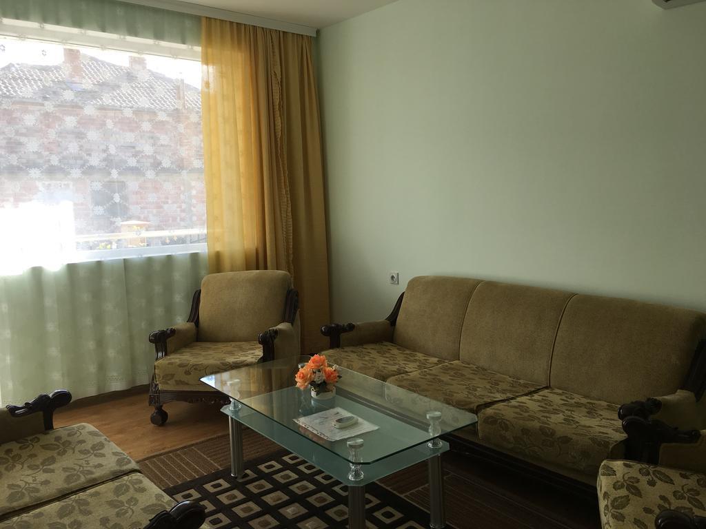 Triglav Edelweiss Guest House Pavel Banya Dış mekan fotoğraf